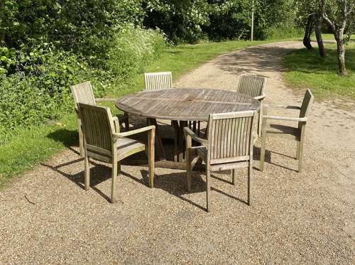 Circular Seating Set