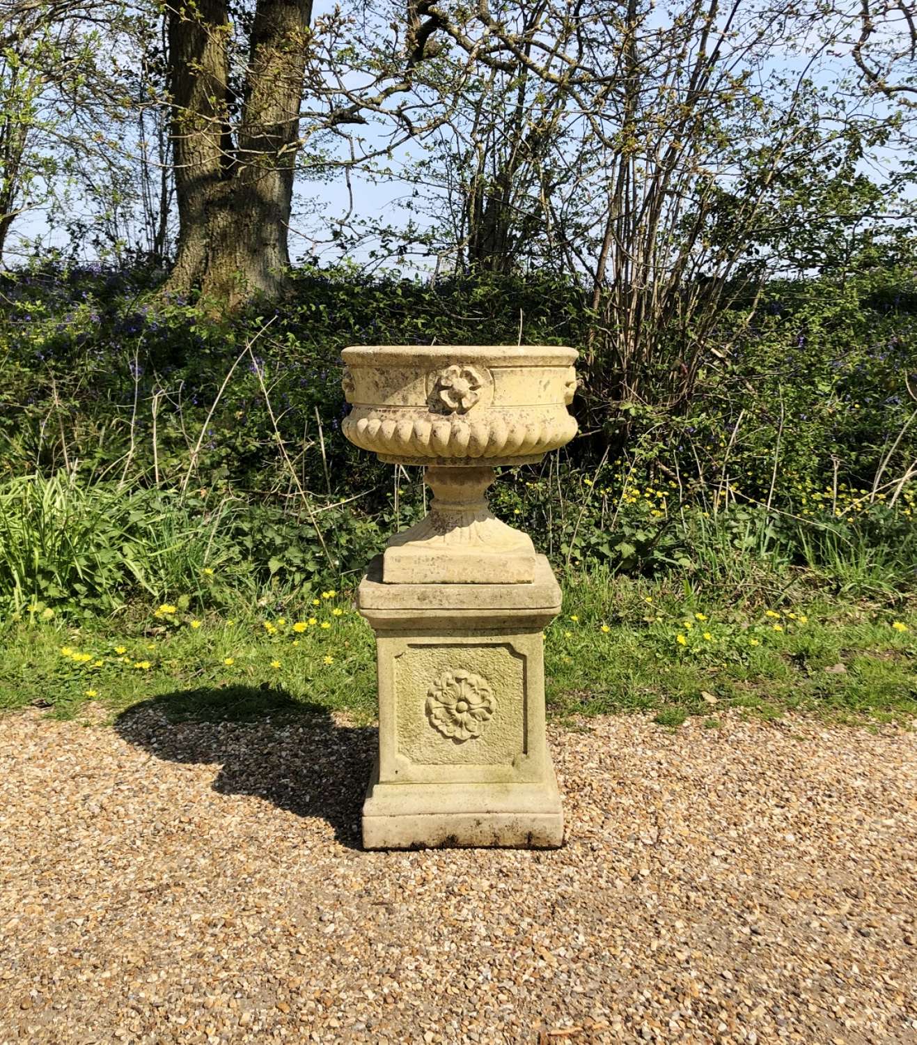Small Tudor Rose Urn and Pedestal