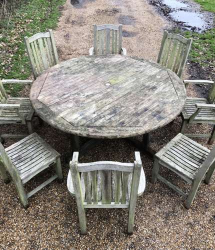 Circular Seating Set