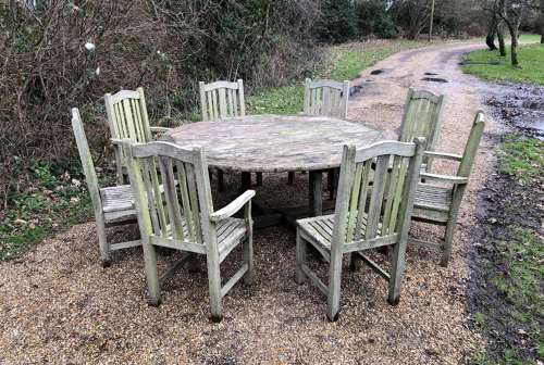 Circular Seating Set