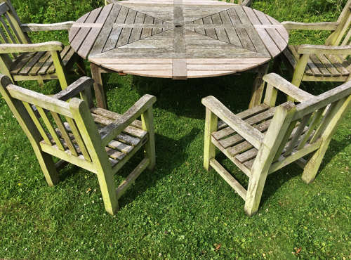 Circular Seating Set