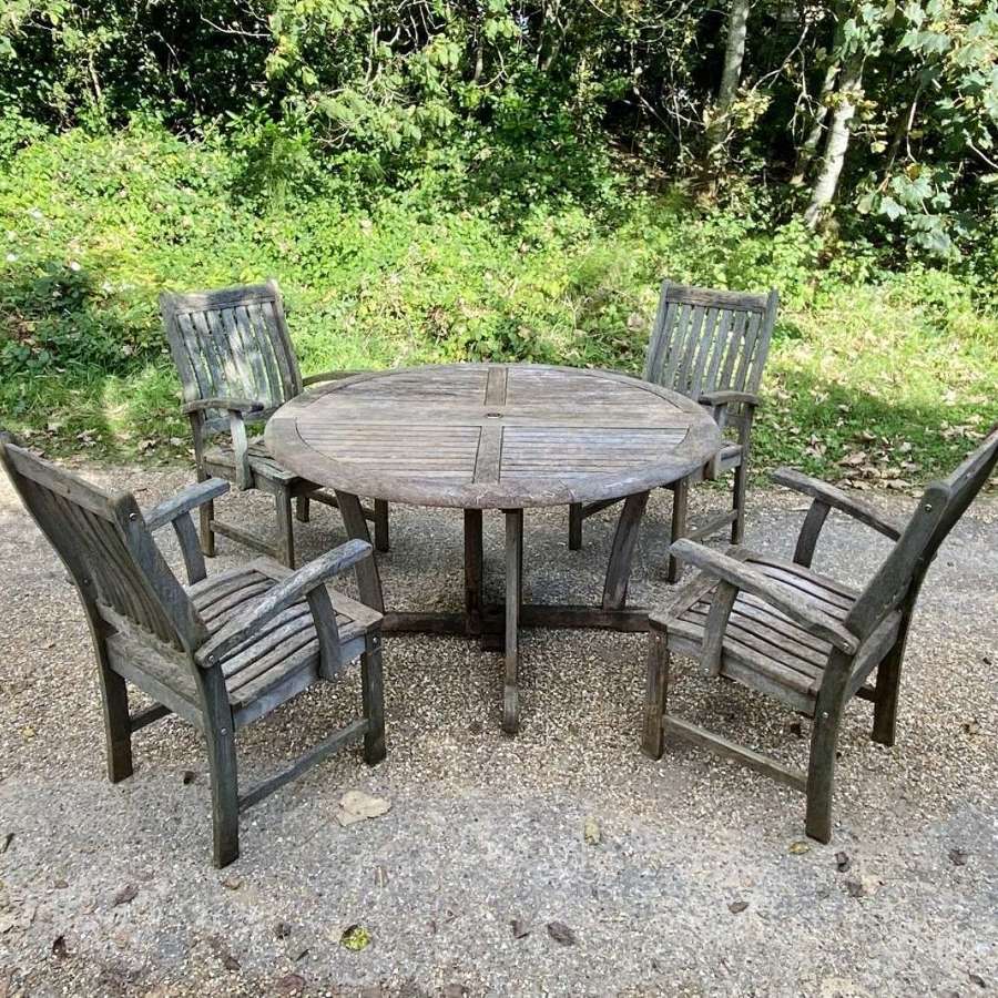 Seating Set with Carvers and Folding Table