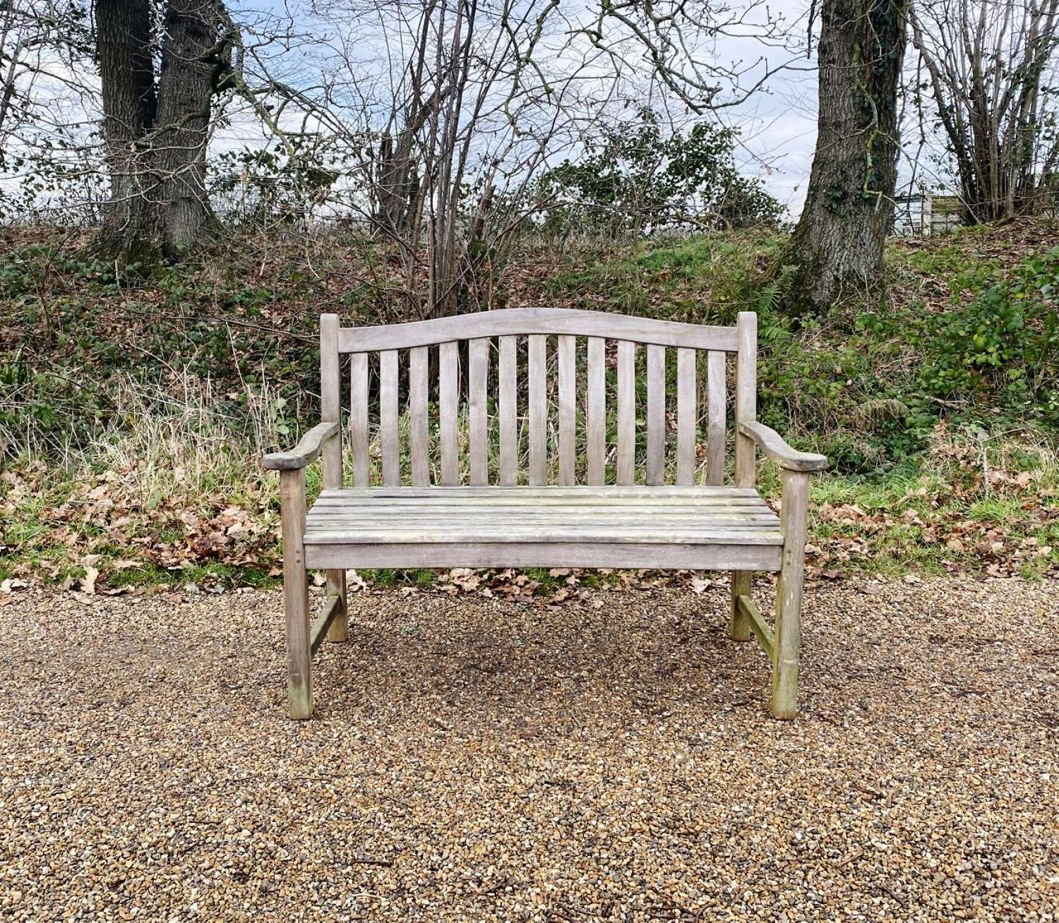 Arched Back Bench
