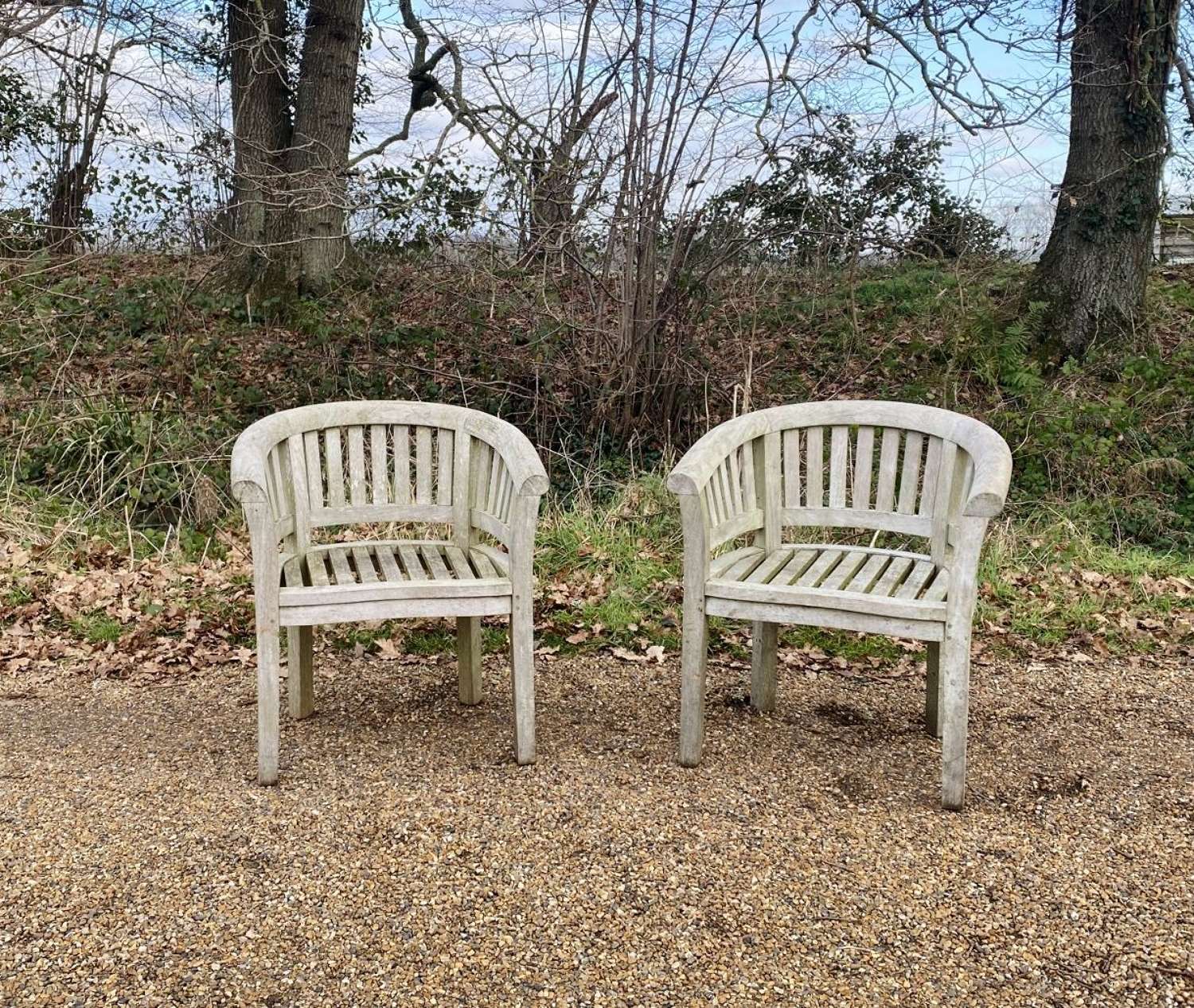 Pair of Curved Seats