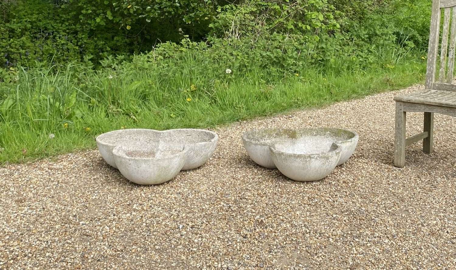 Pair of Simple Clover Planters