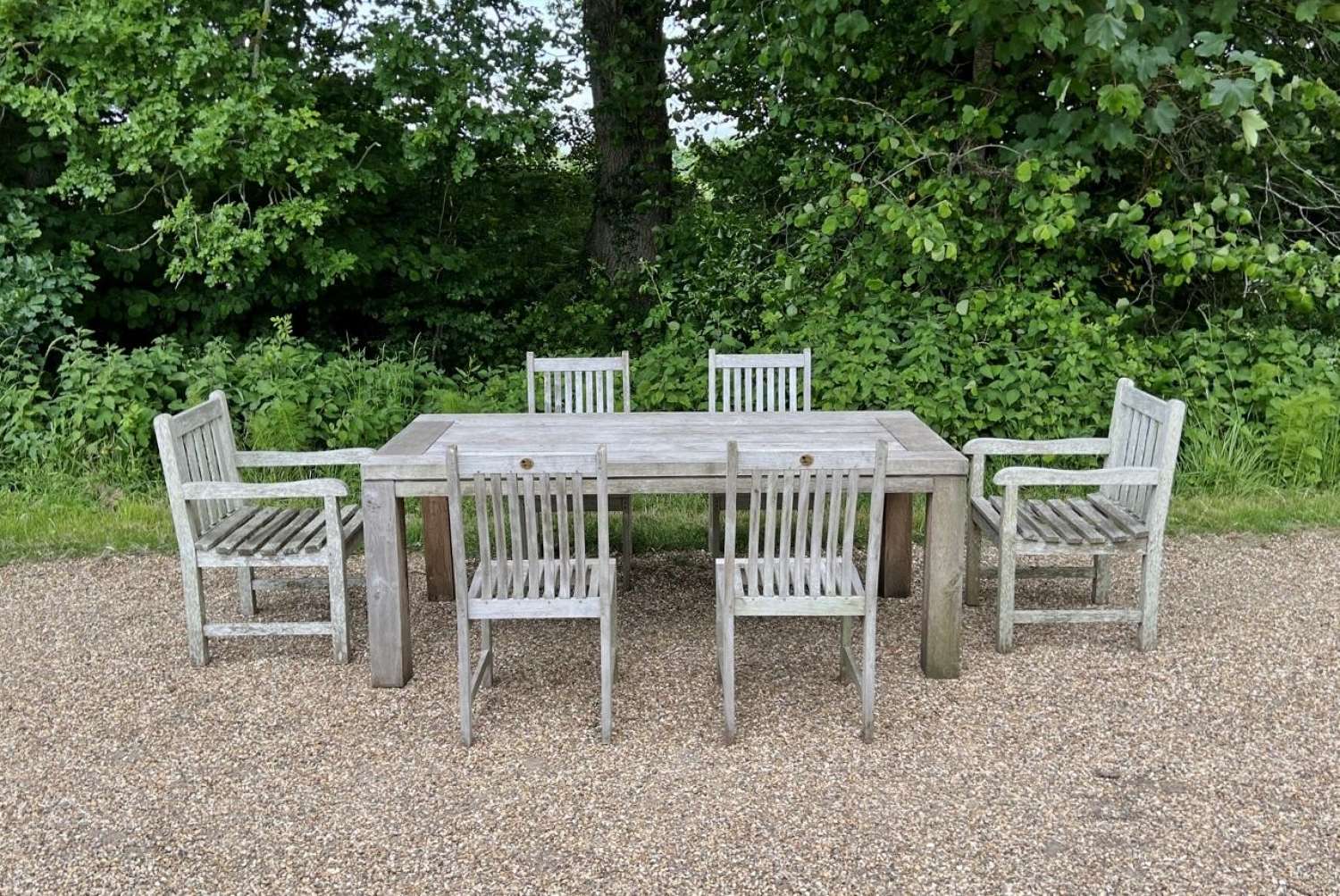 Seating Set with 6 Carver Chairs