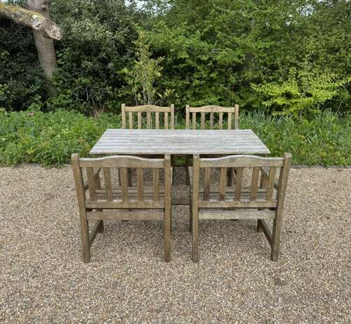 Clover Seating Set