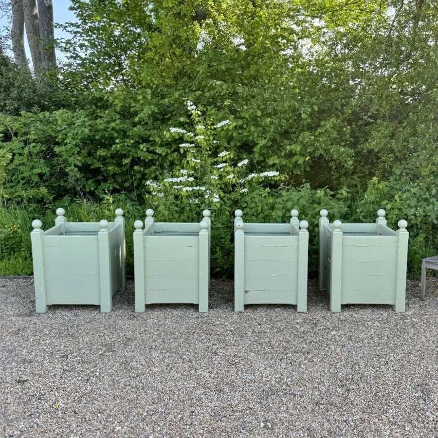 Large Hardwood Versailles Planters