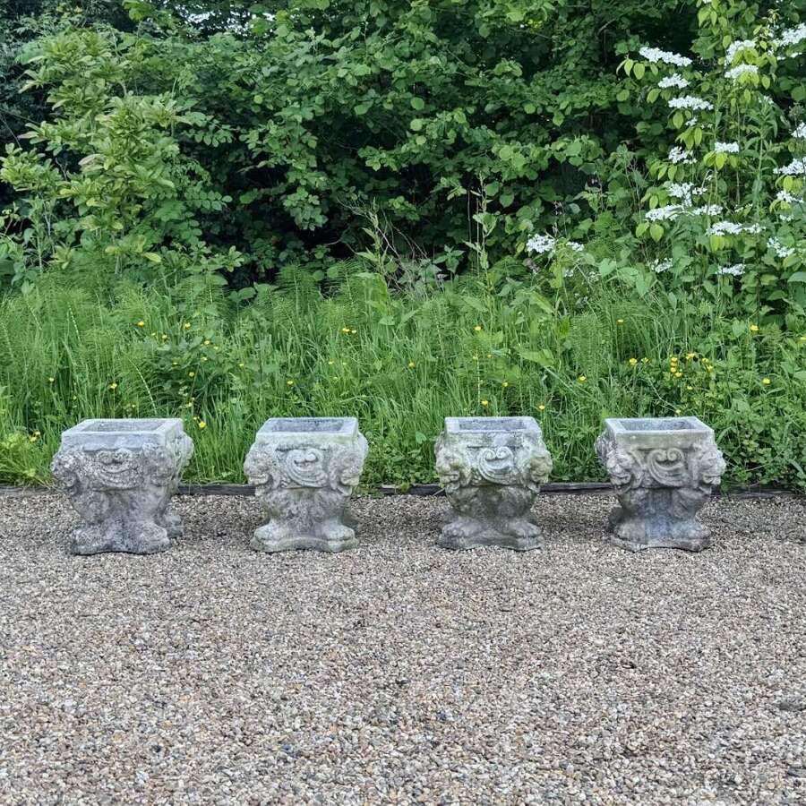 Patinated Lion Planters