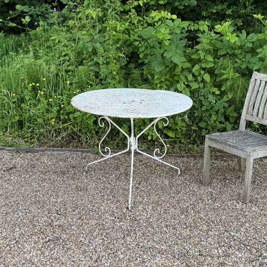 Circular French Table