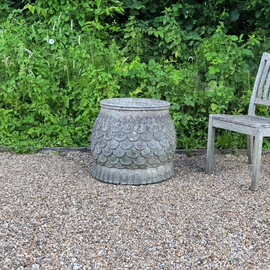 Large Scalloped Planter