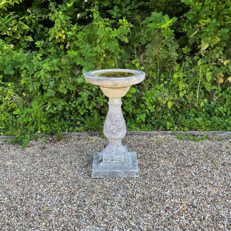Classic Bird Bath