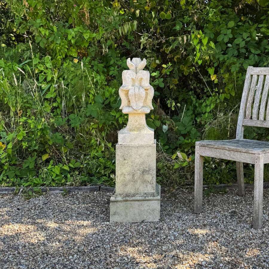 Foliate Finial on Pedestal